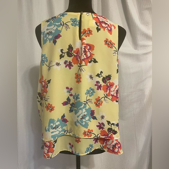 Simply Styled yellow floral tank top size large - Picture 3 of 6